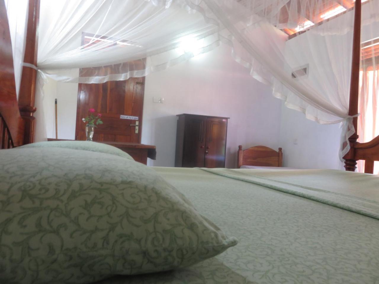 Beach Lagoon Guesthouse Tangalle Exterior photo